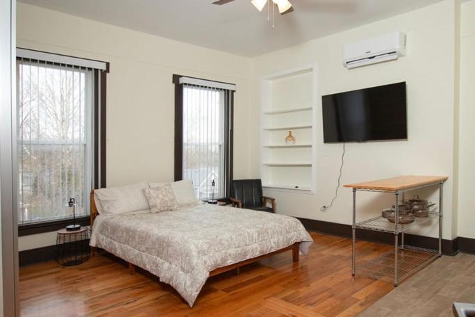 Quiet, Gated Oasis Near Downtown Lexington Apartment Exterior photo